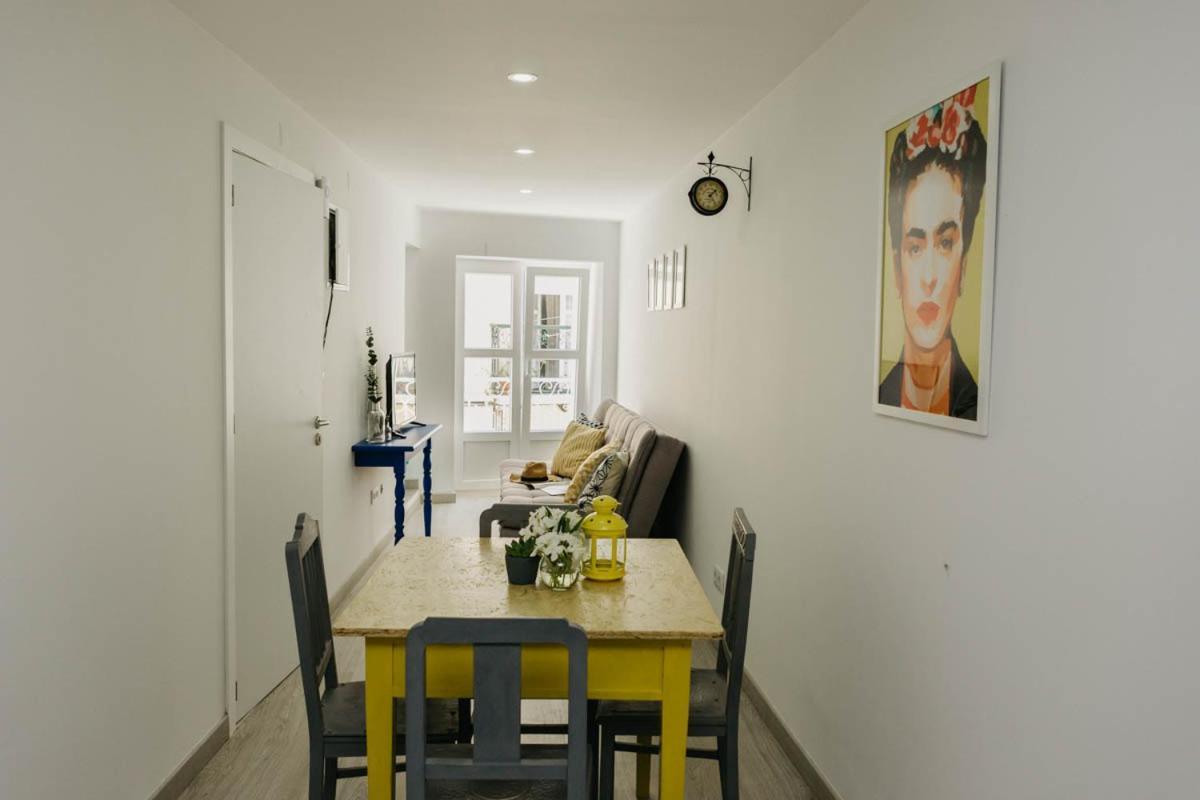 Dandy's Blue Apartment *